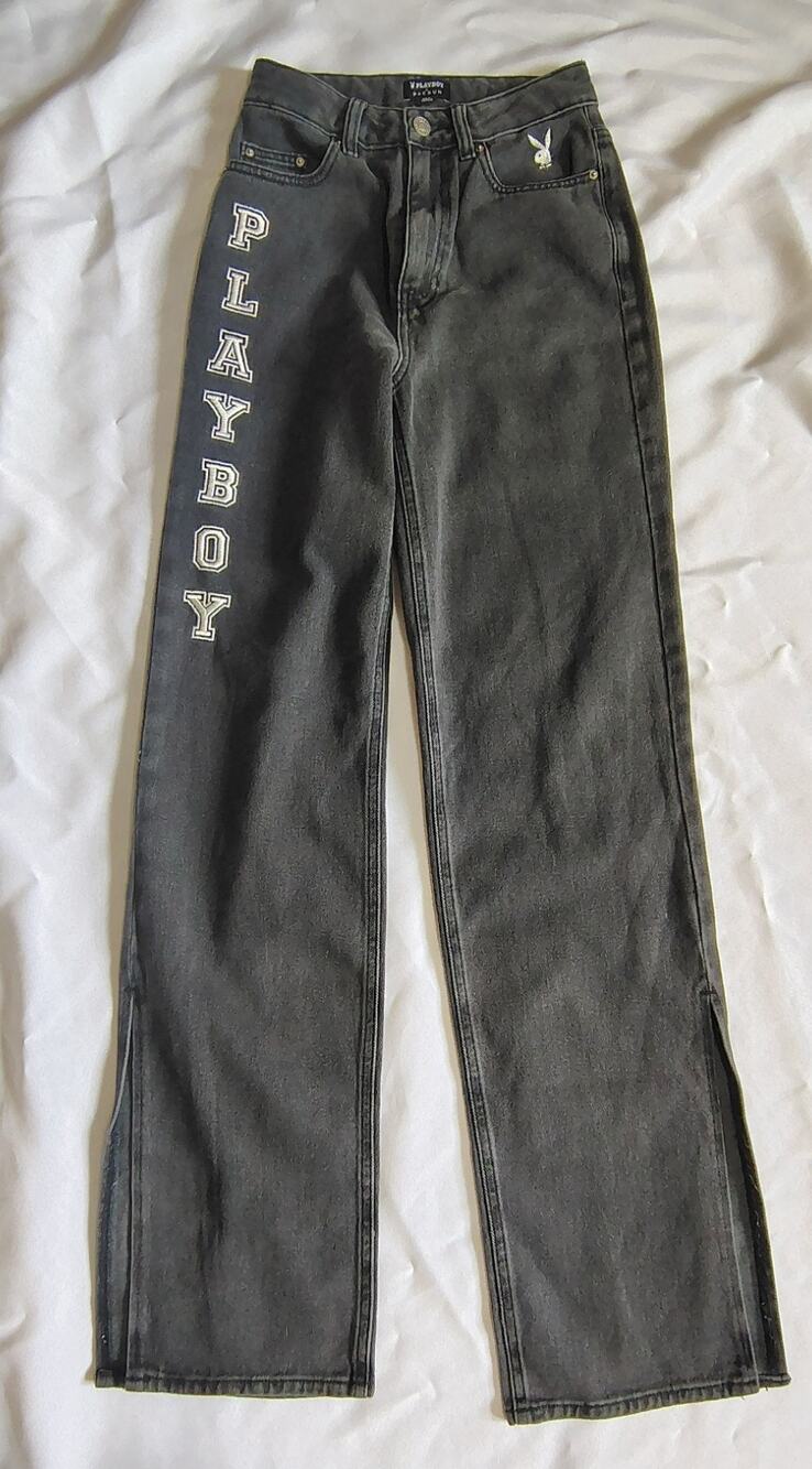 Playboy PacSun High-Rise boyfriend flare jeans e bunny logo on pocket Size 24